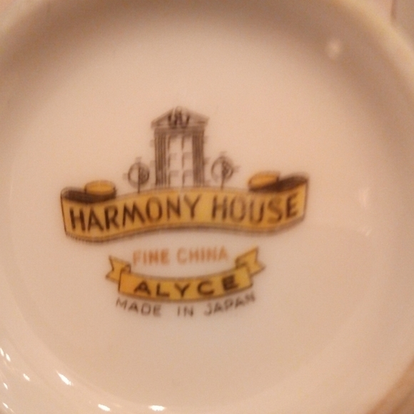 Harmony House Alyce pattern - Picture 3 of 5